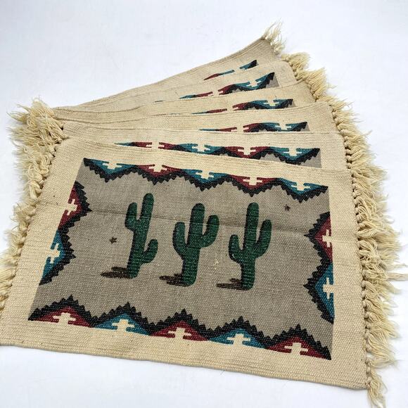 Southwestern tan cactus placemats - Picture 3 of 4